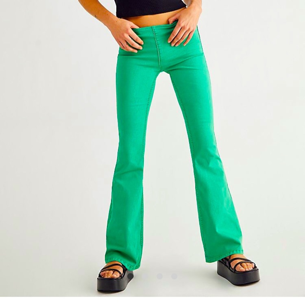 NWOT Free People Penny Flare Pull on pants/ green